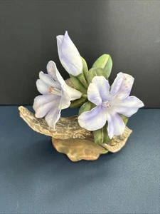 Lefton Royal Dover Bone China Flowers On Log Figure - Picture 1 of 10
