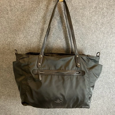 Bolsa Coach Fralda Grande Estilo F24307 Couro Nylon Transversal e Bolsa de Ombro Excelente Estado Usado - Imagem 1 de 4