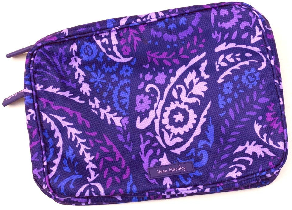 Estuche de cosméticos Vera Bradley aligerado con cremallera alrededor en amatista cachemira.  Nuevo con etiquetas Foto 1 de 4