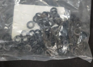 1/4" Steel Split Lock Washers PK 100 Part No 19NP14BW - Picture 1 of 2