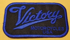 Parche bordado Victory Motorcycles envío a todo el mundo EE. UU. aprox. 2,25x4" - Imagen 1 de 3