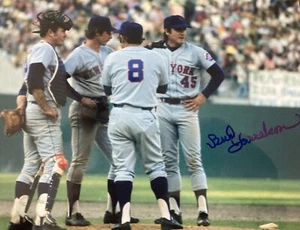 BUD HARRELSON SIGNED AUTOGRAPHED 8x10 PHOTO NEW YORK METS Yogi Tug Grote - Picture 1 of 3