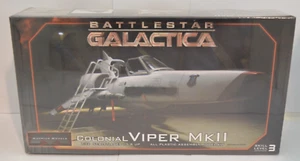 MOEBIUS MODELS COLONIAL VIPER MKII BATTLESTAR GALACTICA 1/32 SCALE PLASTIC KIT - Picture 1 of 7
