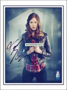 Karen Gillan,  "ORIGINAL HAND SIGNED" Photograph (2) - Picture 1 of 1