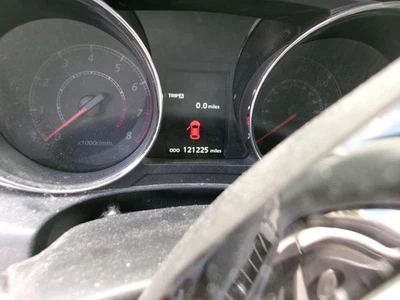 Cuarto de cristal derecho usado se adapta a: Mitsubishi Outlander Sport 2018 sin cromo inferior Foto 1 de 4