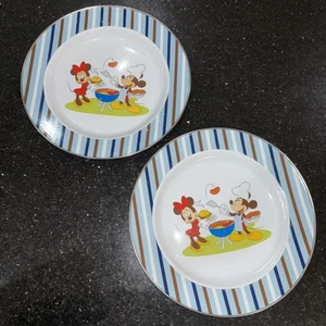 2x Disney Store Metall Essteller Mickey Minnie Mouse Sommer Spaß Grillen 10" - Bild 1 von 5