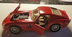 Modellauto Ferrari 250 GTO 1962 von Burago / Sammlungsauflösung - Bild 1 von 4
