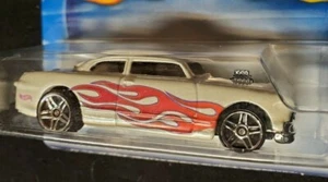 SHOE BOX / #117 - Unopened 2001 Hot Wheels Race Car / 1949 Ford Custom Club Coup - Picture 1 of 3