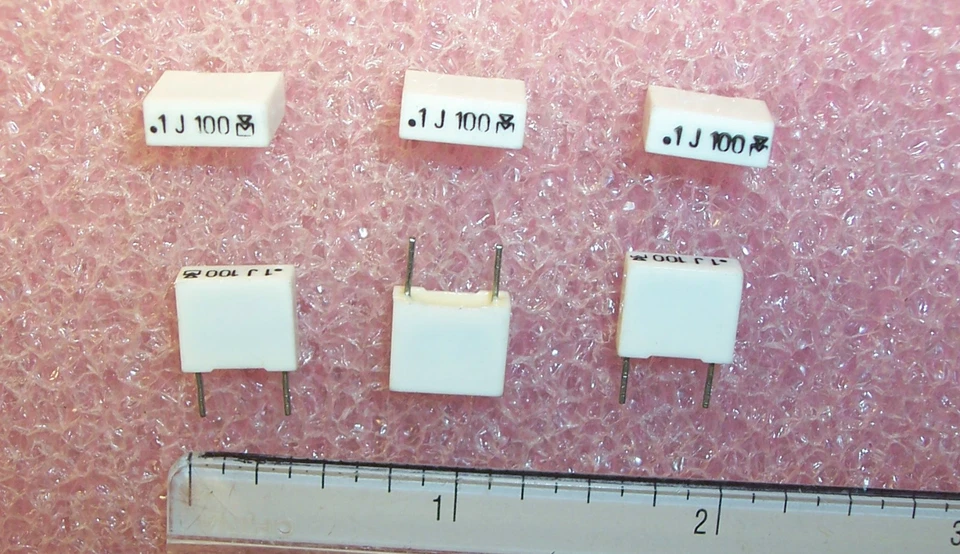 QTY (500) .1uf 100V 5% METALLIZED POLYESTER FILM CAPACITORS 167-104J100B MALLORY - Image 1 of 1