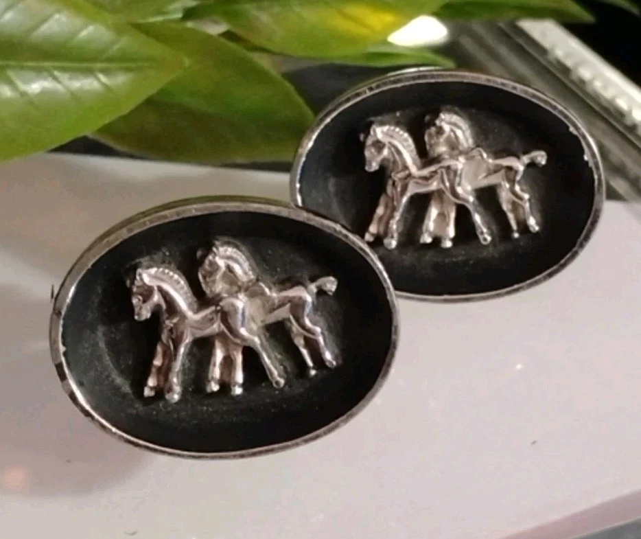 Cavalos de caminhada vintage MCM com abotoaduras pretas banhadas a prata 1"! - Imagem 1 de 4