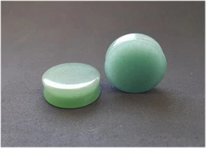 JADE STONE PLUGS ORGANIC EAR STRETCHERS GREEN SADDLE TUNNELS GAUGE 3MM - 25MM - Picture 1 of 1