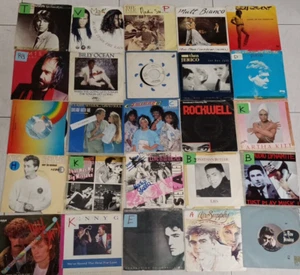 Lotto 50 Dischi In Vinile 45 Giri Anni '80 Rock Pop Elettronica Synth new wave - Foto 1 di 15