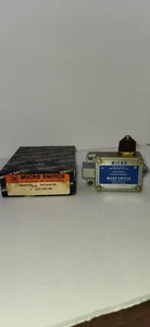 HONEYWELL DTF2-2RN-RH MICRO LIMIT SWITCH - NEW OLD STOCK - Picture 1 of 5