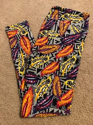 NOVA Leggings LuLaRoe TC Alta e Curvilínea Folhas Coloridas Penas Asteca Geométrica - Imagem 1 de 2