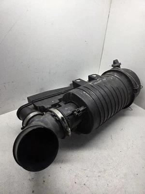 Limpiador de aire 4,8 L para furgoneta Express 2500 07-15 1429521 Foto 1 de 4