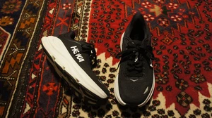 Zapatos deportivos para correr Hoka One One Bondi 9 para mujer talla 8 D anchos negros blancos - Imagen 1 de 10