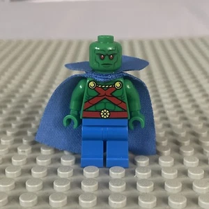 Lego DC Martain Manhunter Minifigure Superheroes Brainiac Attack 76040 **NEW** - Picture 1 of 5