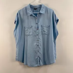 Torrid Womens 1X Top T Shirt Blouse Blue Button Woven Lyocell Short Sleeve - Picture 1 of 8
