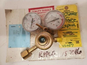 VINTAGE Rebuilt LINDE Oxygen/Acetylene Regulator Brass  Model R-7215300 - Picture 1 of 12