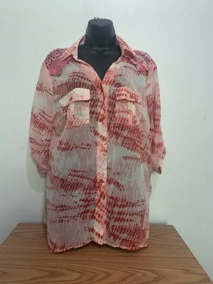Blusa American Rag Botón Frontal 14/16W Inserciones Crochet Tie Dye Rojo Blanco NUEVA Foto 1 de 4