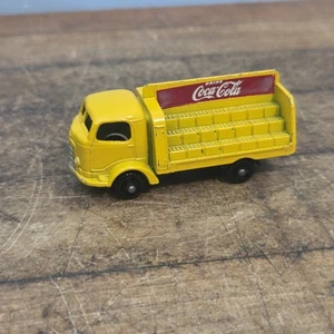 VINTAGE LESNEY MATCHBOX KARRIER BANTAM 2 TON COCA-COLA DELIVERY TRUCK #37 CLEAN - Picture 1 of 9