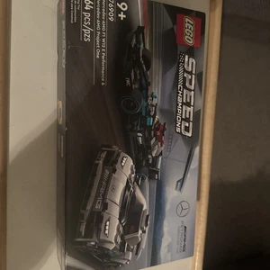 LEGO SPEED CHAMPIONS: Mercedes-AMG F1 W12 E Performance & Mercedes-AMG... - Picture 1 of 9