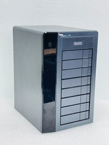 USATO - Promise Pegasus2 R8 Thunderbolt 2 Storage Array con garanzia 30 giorni - Foto 1 di 11