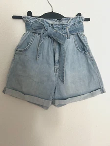 H&M Damen Jeans Shorts Gr. 36 - Bild 1 von 3