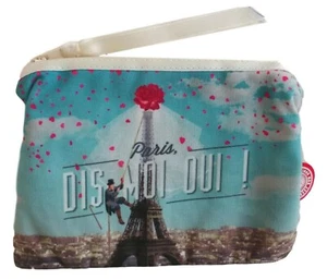 Bonjour Mon Cojín Bolso de Belleza con Cremallera Maquillaje NUEVO París Dis Moi Oui Moneda - Imagen 1 de 3