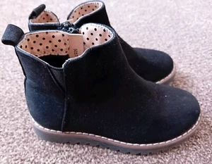 Botas Chelsea Tu de gamuza negras para niñas Reino Unido 8 - Imagen 1 de 9