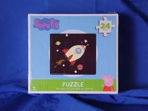 Peppa Pig Jig Saw Puzzle 10" x 9"  twenty four piece 'Pigs in Outer Space' - Picture 1 of 3