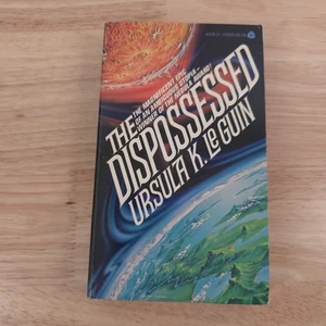 The Dispossessed by Ursula K Le Guin 1975 1st Avon Printing paperback - Imagen 1 de 6