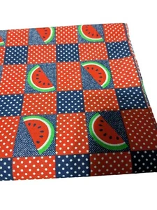 Material vintage a cuadros rojo y azul con sandías. 60" X 45" sin marca - Imagen 1 de 4