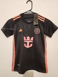 NWT Club Internacional De Futbol Miami Messi Youth Outfit (Black & Pink) - Picture 1 of 6