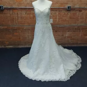 David’s Bridal Demetrios Ivory Lace Beaded Strapless Wedding Gown Size 10 - Picture 1 of 5