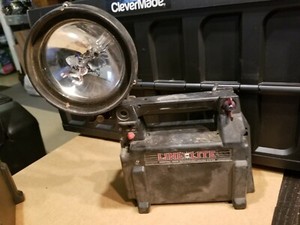 Vintage Line-Lite  4600 Rechargeable Handheld Spotlight Flashlight - As is