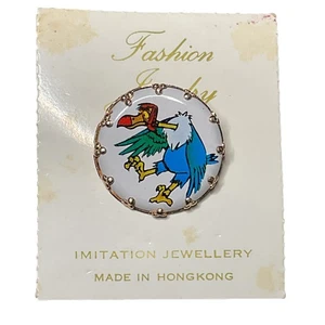 1970er Disney Dschungelbuch Yomiuri Verdy Vogel Modeschmuck Pinback Pin - Bild 1 von 4