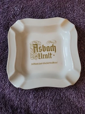 Cenicero Brandy Alemán ASBACH URALT Circa 1970 Alemania Occidental En muy buen estado Foto 1 de 4