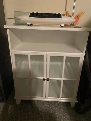 Elegante gabinete de piso de doble puerta estantería EHF Madison Avenue 7060 Foto 1 de 3