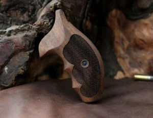 Smith & Wesson J Frame Roundbutt Griffe - Bild 1 von 1