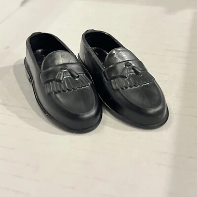 De colección *Barbie* Para Ken: Mocasines Negros, Borlas, Zapatos de Vestir, Sin Cordones Foto 1 de 3