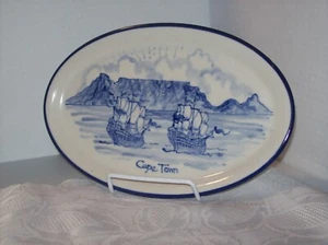SMALL PORCELAIN OVAL PLATTER WITH A BLUE & WHITE DESIGN OF SHIPS AT "CAPE TOWN" - Picture 1 of 3