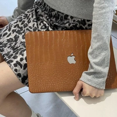 Deep Brown Crocodile PU Leather Shell Case Cover For MacBook Air MacBook Pro 16 - Photo 1/4