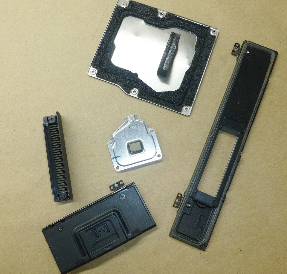 Panasonic Toughbook CF31 cubre puertas repuestos Foto 1 de 1