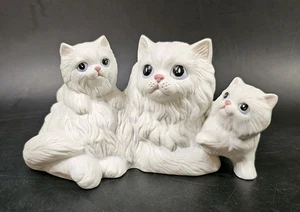 Figurina vintage bianca persiana madre gatto e gattini anni 80 Homco Bisque 7" - Foto 1 di 8
