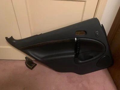 Panel de puerta trasera negro 99-05 Saab 9-5 lado izquierdo del conductor 2003 12761790 Foto 1 de 3