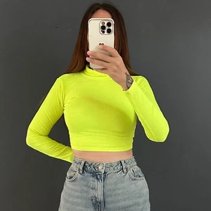 Ladies H&M Neon Green Turtleneck Ribbed Long Sleeved Cropped Top Size XS, 6-8 - Picture 1 of 4