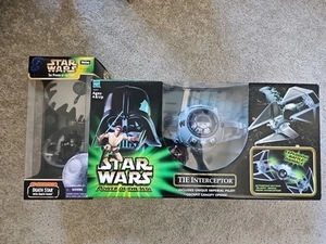 STAR WARS POWER OF THE JEDI TIE INTERCEPTOR 2001 Y ESTRELLA DE LA MUERTE CON VADER-CAJAS COMO NUEVAS - Imagen 1 de 14