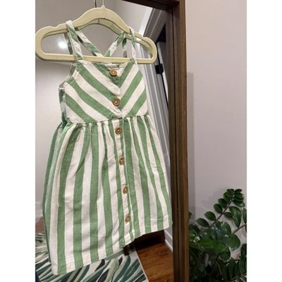 Vestido Hanna Andersson infantil verde branco listrado botão frontal tamanho 2T mistura de linho - Imagem 1 de 4