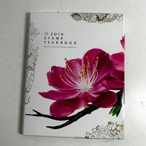 The 2019 Stamp Yearbook United States Postal Service Collectible Hardcover - Picture 1 of 10